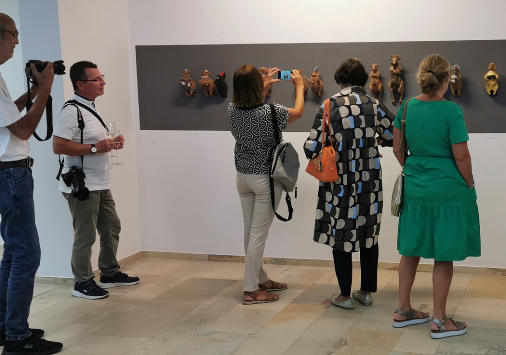 Sheep Universe, Teil der Ausstellung "GARDEN OF CLAY"